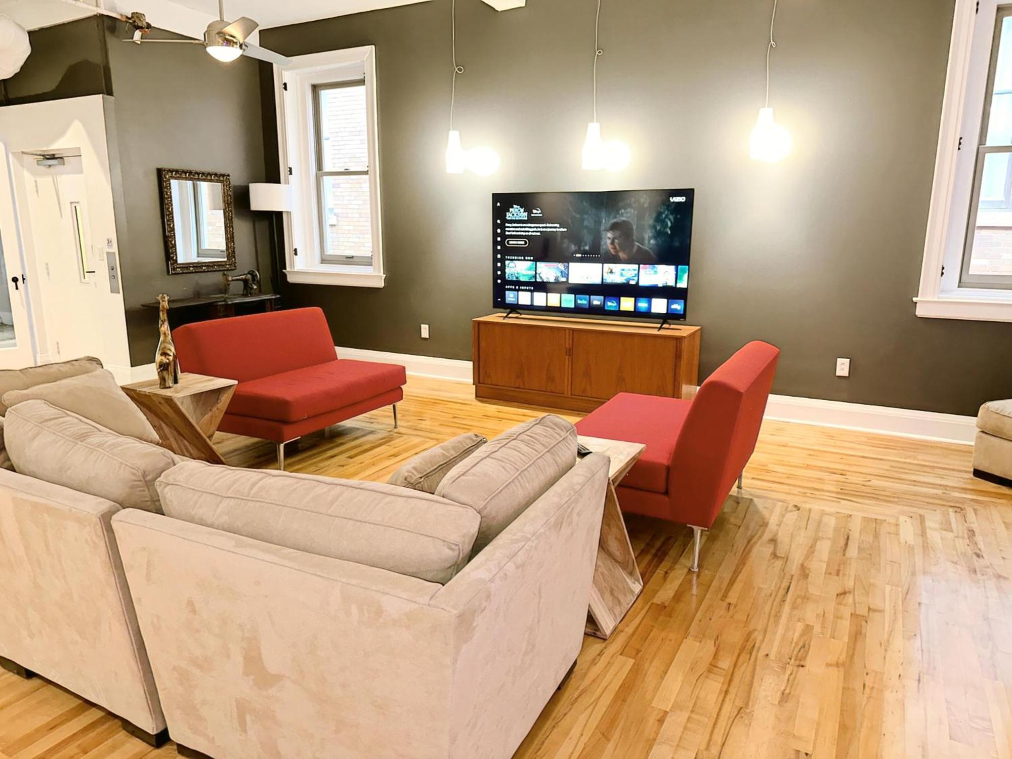 The Historic Lyric Penthouse With Private Rooftop Apartment *