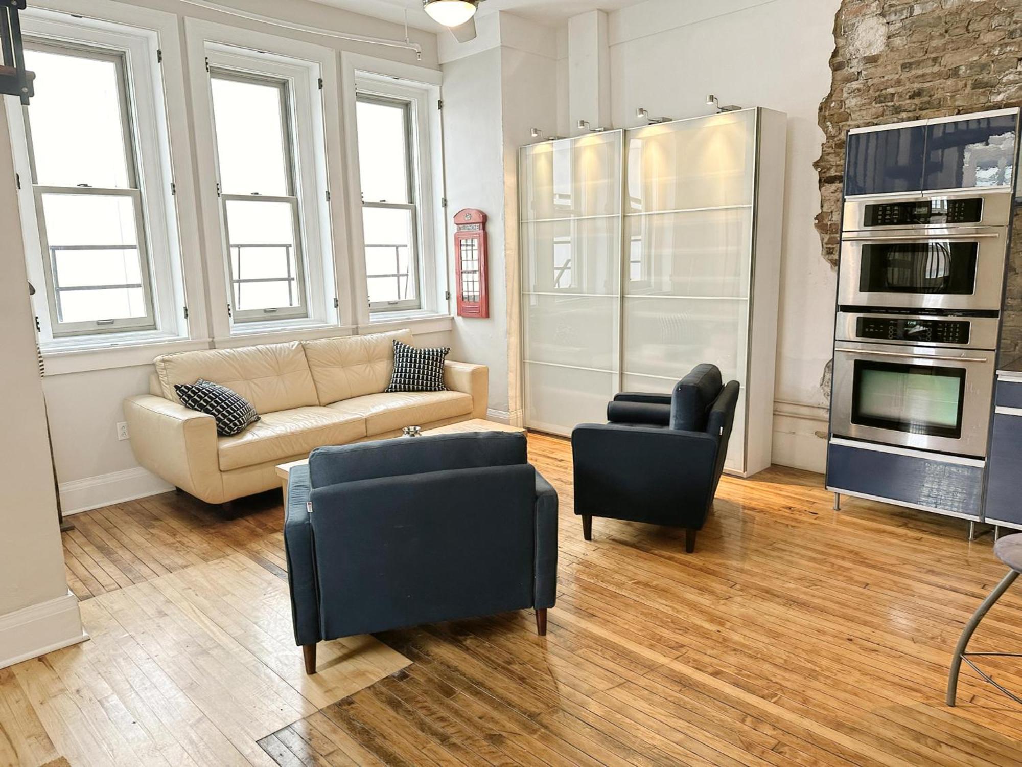 Apartment The Historic Lyric Penthouse With Private Rooftop *