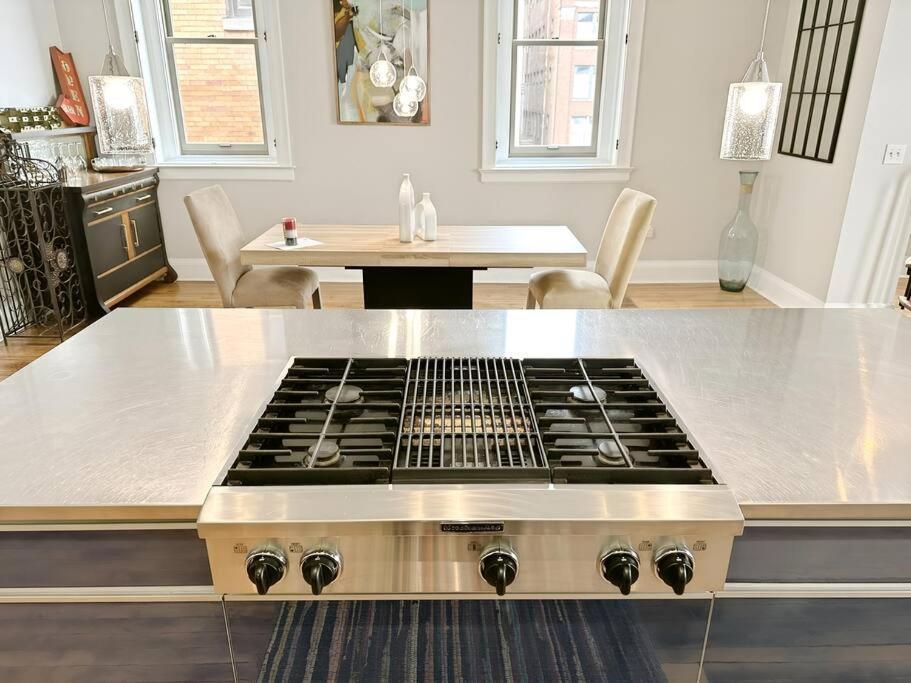 The Historic Lyric Penthouse With Private Rooftop * Cincinnati