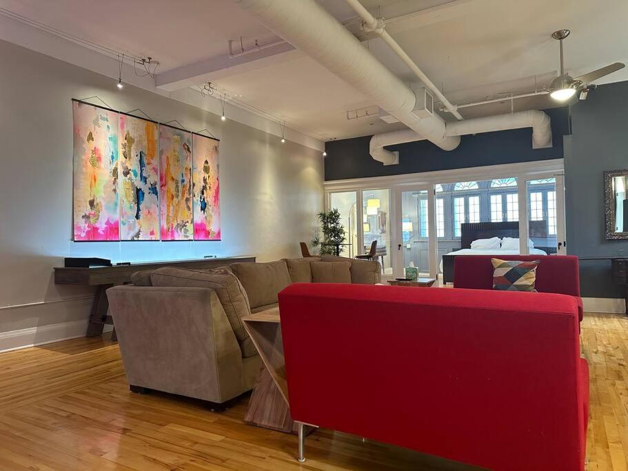 The Historic Lyric Penthouse With Private Rooftop Apartment *