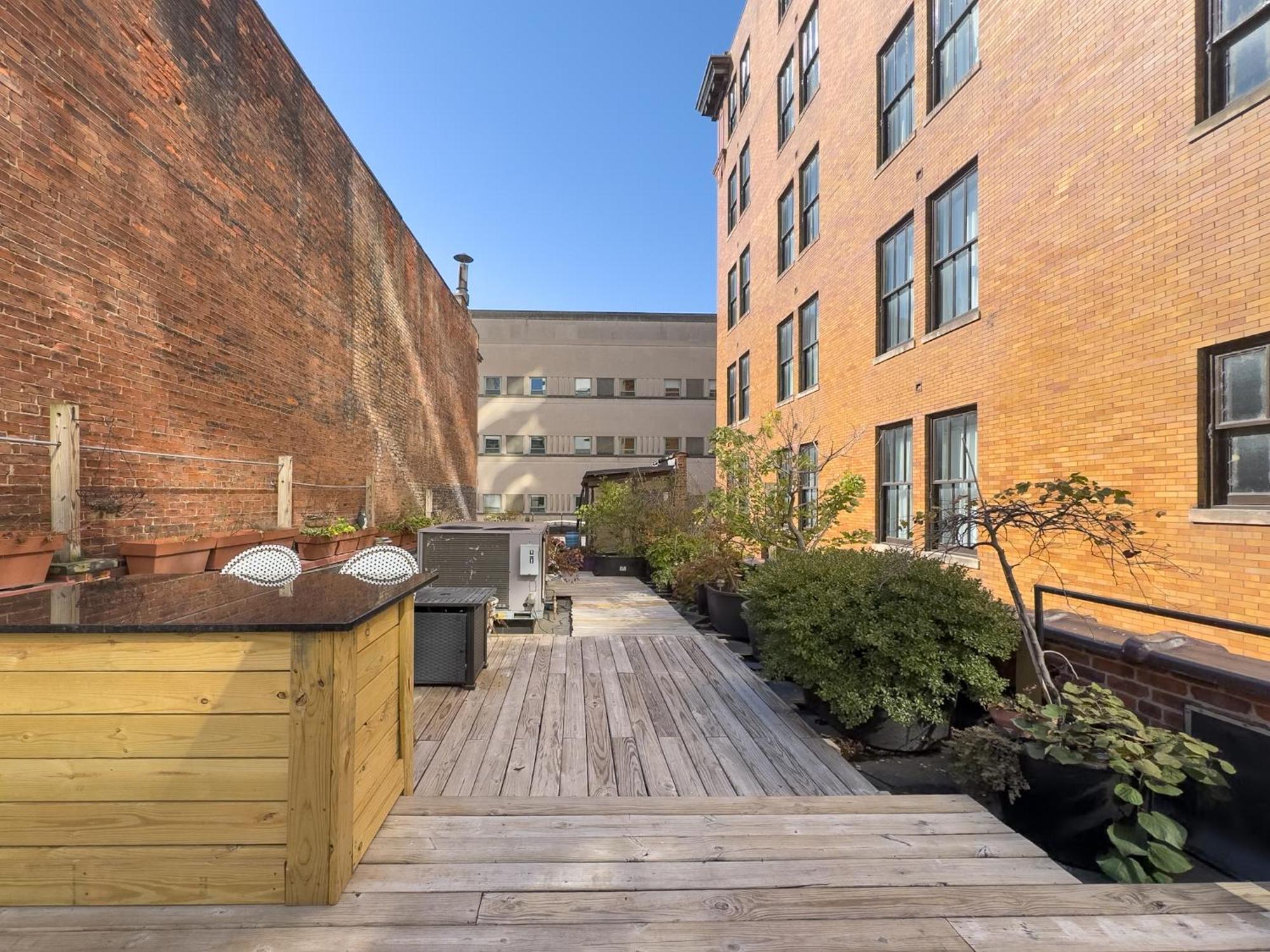 The Historic Lyric Penthouse With Private Rooftop Apartment