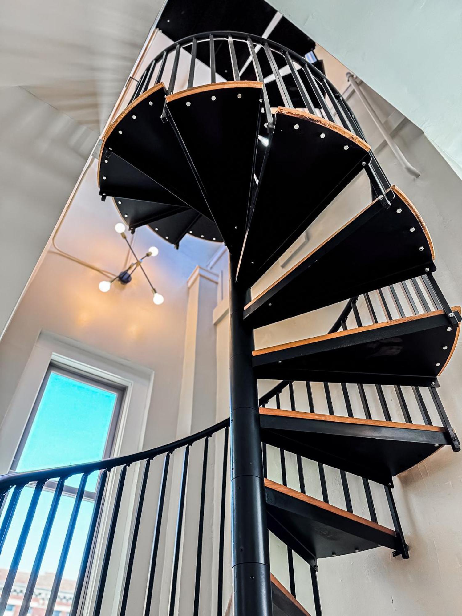 The Historic Lyric Penthouse With Private Rooftop Apartment *
